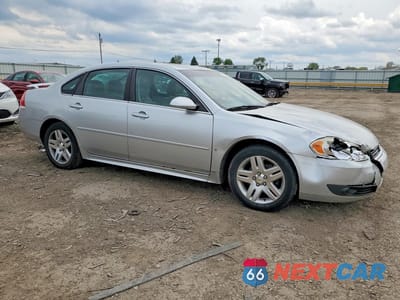 Czwarte zdjęcie samochodu z boku: 2011 CHEVROLET IMPALA LT VIN:2G1WB5EK8B1104117 - miniatura