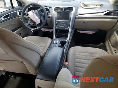 Zdjęcie 8 z 13 samochodu: 2019 FORD FUSION SE VIN:3FA6P0LU3KR220875 - miniatura