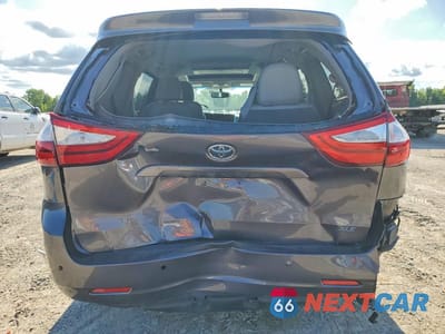 Zdjęcie 6 z 13 samochodu: 2016 TOYOTA SIENNA XLE PREMIUM 8-PASSENGER VIN:5TDYK3DC9GS720956 - miniatura