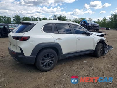 Trzecie zdjęcie samochodu z tyłu: 2024 MAZDA CX-50 SELECT VIN:7MMVABAM0RN222893 - miniatura