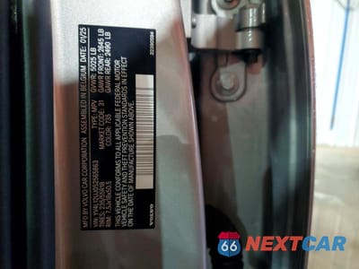 Zdjęcie 13 z 13 samochodu: 2025 VOLVO XC40 CORE VIN:YV4L12UJ0S2565863 - miniatura