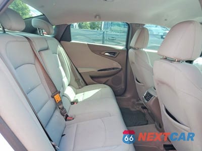 Zdjęcie 10 z 12 samochodu: 2019 CHEVROLET MALIBU LT VIN:1G1ZD5ST3KF165114 - miniatura