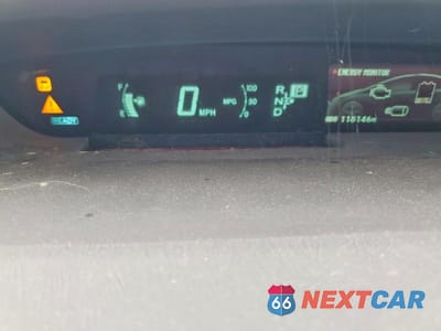 Zdjęcie 9 z 12 samochodu: 2012 TOYOTA PRIUS THREE VIN:JTDKN3DU1C1546913 - miniatura