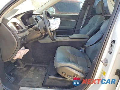 Zdjęcie 7 z 13 samochodu: 2020 VOLVO XC90 T6 MOMENTUM VIN:YV4A22PK6L1601698 - miniatura