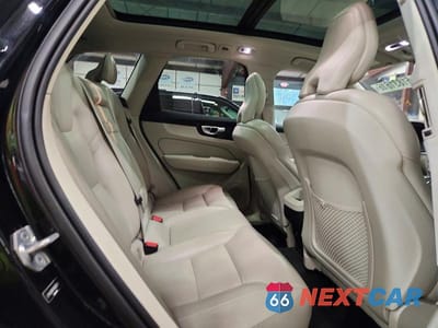 Zdjęcie 11 z 13 samochodu: 2019 VOLVO XC60 T6 MOMENTUM VIN:LYVA22RK7KB231028 - miniatura