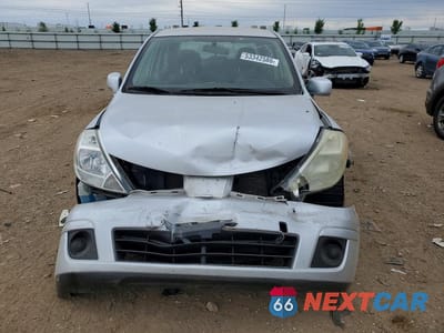 Piąte zdjęcie samochodu w środku: 2010 NISSAN VERSA 1.8 S VIN:3N1BC1AP6AL369955 - miniatura