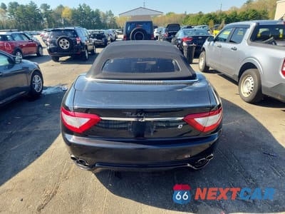 Zdjęcie 6 z 12 samochodu: 2011 MASERATI GRANTURISMO S VIN:ZAM45KMA5B0057052 - miniatura
