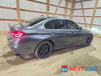 Trzecie zdjęcie samochodu z tyłu: 2018 BMW 330 XI VIN:WBA8D9C57JEM33528 - miniatura