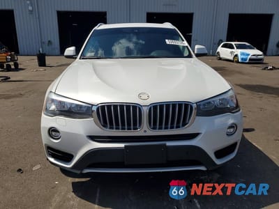 Piąte zdjęcie samochodu w środku: 2016 BMW X3 XDRIVE28I VIN:5UXWX9C50G0D88859 - miniatura