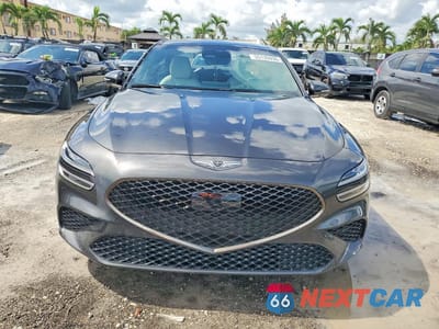 Piąte zdjęcie samochodu w środku: 2025 GENESIS G70 2.5T SPORT PRESTIGE VIN:KMTG34SC2SU147499 - miniatura