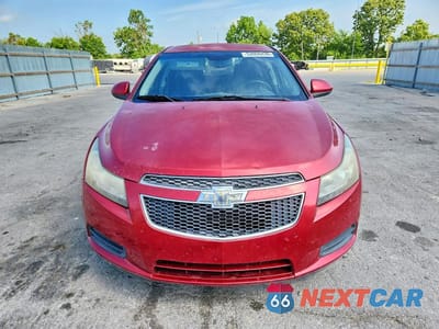 Piąte zdjęcie samochodu w środku: 2014 CHEVROLET CRUZE LT VIN:1G1PC5SB2E7232253 - miniatura