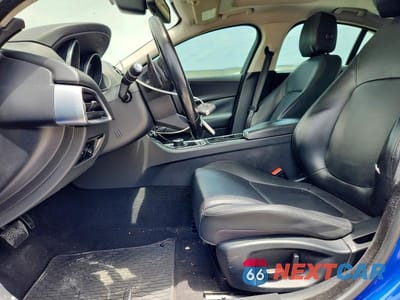 Zdjęcie 7 z 12 samochodu: 2017 JAGUAR XE PREMIUM VIN:SAJAD4BG1HA965628 - miniatura