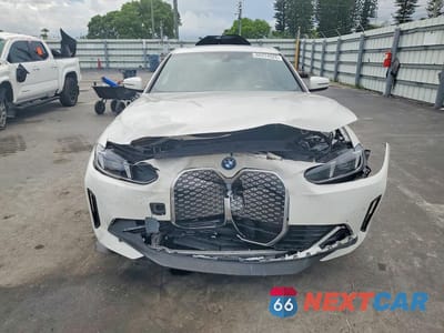Piąte zdjęcie samochodu w środku: 2025 BMW I4 EDRIVE 40 VIN:WBY23HD06SFV61214 - miniatura