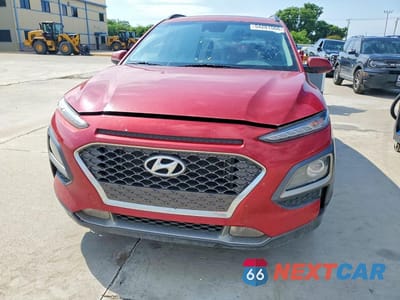 Piąte zdjęcie samochodu w środku: 2021 HYUNDAI KONA LIMITED VIN:KM8K33A57MU747374 - miniatura