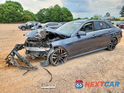 2014 MERCEDES-BENZ E 350 WDDHF5KB6EB018209 - główne zdjęcie licytacji z USA - miniatura