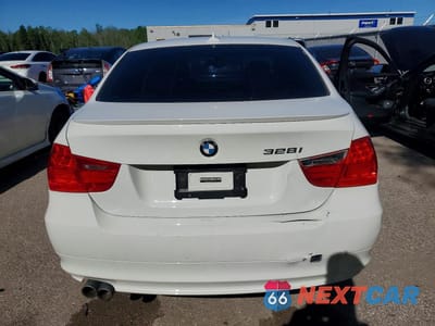 Zdjęcie 6 z 12 samochodu: 2011 BMW 328 XI VIN:WBAPK7G51BNN86133 - miniatura