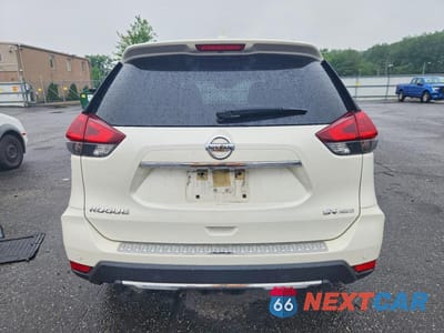 Zdjęcie 6 z 13 samochodu: 2020 NISSAN ROGUE SV VIN:JN8AT2MV1LW109134 - miniatura