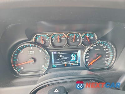 Zdjęcie 9 z 13 samochodu: 2015 CHEVROLET SUBURBAN C1500 LT VIN:1GNSCJKCXFR726988 - miniatura