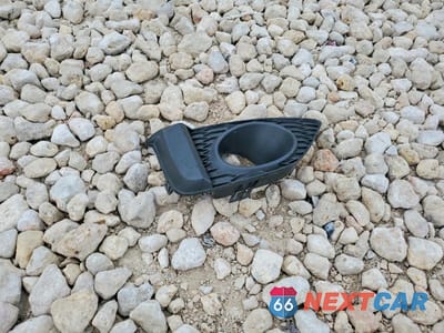 Zdjęcie 12 z 13 samochodu: 2016 HONDA FIT EX VIN:JHMGK5H70GX041512 - miniatura