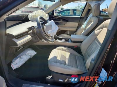 Zdjęcie 7 z 13 samochodu: 2025 LINCOLN NAUTILUS VIN:5LMPJ8KA7SJ897890 - miniatura