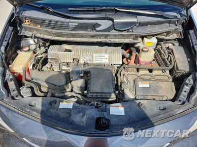 Zdjęcie 11 z 12 samochodu: 2015 TOYOTA PRIUS V TWO VIN:JTDZN3EU1FJ036188 - miniatura
