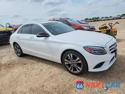 Czwarte zdjęcie samochodu z boku: 2019 MERCEDES-BENZ C 300 VIN:55SWF8DB0KU285014 - miniatura