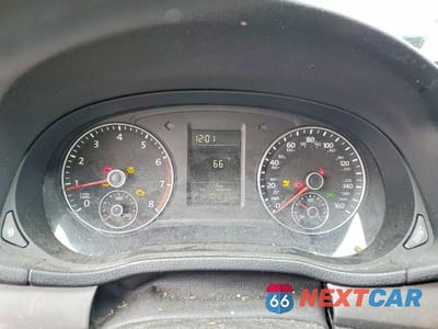 Zdjęcie 9 z 13 samochodu: 2012 VOLKSWAGEN PASSAT S VIN:1VWAP7A31CC019982 - miniatura