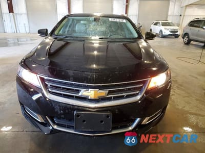 Piąte zdjęcie samochodu w środku: 2017 CHEVROLET IMPALA LT VIN:2G1105S30H9161175 - miniatura