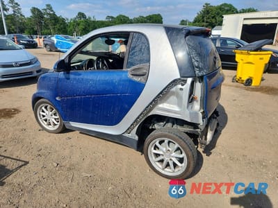 Drugie zdjęcie samochodu z przodu: 2009 SMART FORTWO PURE VIN:WMEEJ31X69K272703 - miniatura