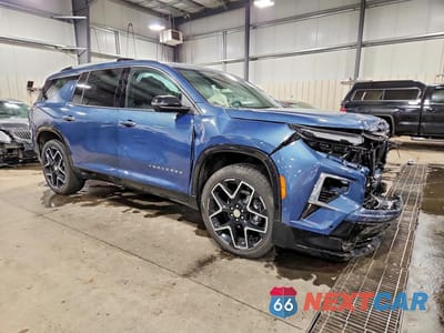 Czwarte zdjęcie samochodu z boku: 2026 CHEVROLET TRAVERSE HIGH COUNTRY VIN:1GNEVKKSXTJ171717 - miniatura