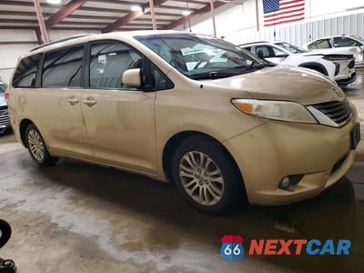 Czwarte zdjęcie samochodu z boku: 2011 TOYOTA SIENNA XLE 8-PASSENGER VIN:5TDYK3DC5BS043512 - miniatura