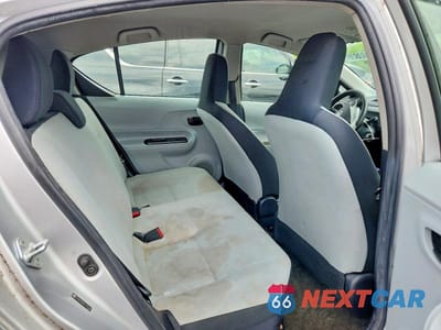 Zdjęcie 10 z 12 samochodu: 2014 TOYOTA PRIUS C ONE VIN:JTDKDTB32E1075385 - miniatura