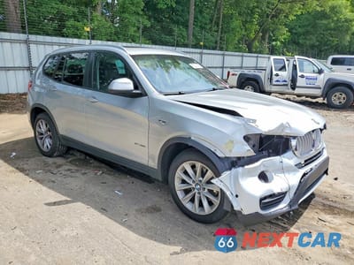 Czwarte zdjęcie samochodu z boku: 2017 BMW X3 SDRIVE28I VIN:5UXWZ7C33H0X40067 - miniatura