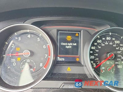 Zdjęcie 9 z 12 samochodu: 2017 VOLKSWAGEN GTI S VIN:3VW5T7AU9HM019224 - miniatura