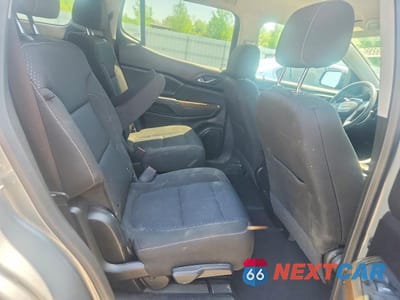 Zdjęcie 11 z 13 samochodu: 2023 GMC ACADIA SLE VIN:1GKKNRL4XPZ253897 - miniatura