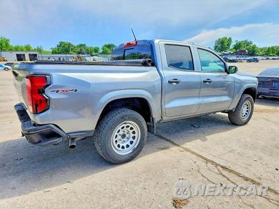 Trzecie zdjęcie samochodu z tyłu: 2023 CHEVROLET COLORADO VIN:1GCPTBEK1P1269155 - miniatura