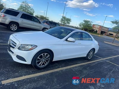 Drugie zdjęcie samochodu z przodu: 2015 MERCEDES-BENZ C 300 4MATIC VIN:55SWF4KB4FU037530 - miniatura