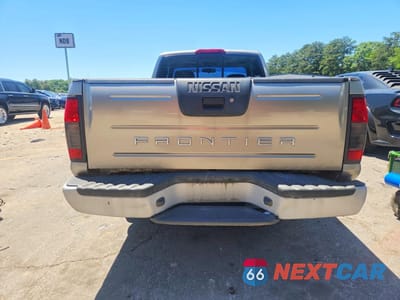 Zdjęcie 6 z 12 samochodu: 2001 NISSAN FRONTIER KING CAB XE VIN:1N6DD26S01C386541 - miniatura
