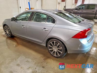 Drugie zdjęcie samochodu z przodu: 2017 VOLVO S60 PLATINUM VIN:LYV402HM7HB142350 - miniatura