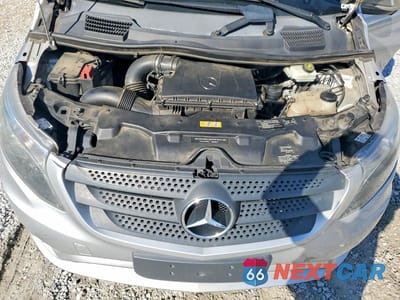 Zdjęcie 12 z 13 samochodu: 2017 MERCEDES-BENZ METRIS VIN:WD4PG2EE5H3302314 - miniatura