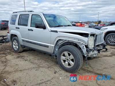 Czwarte zdjęcie samochodu z boku: 2012 JEEP LIBERTY SPORT VIN:1C4PJMAKXCW158754 - miniatura