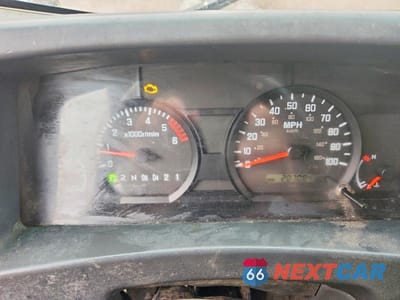 Zdjęcie 9 z 12 samochodu: 2016 ISUZU NPR HD DUMP TRUCK VIN:54DC4W1B6GS806195 - miniatura