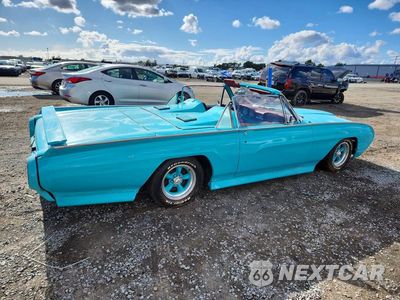 Trzecie zdjęcie samochodu z tyłu: 1963 FORD THUNDERBIRD VIN:3Y83V126797 - miniatura