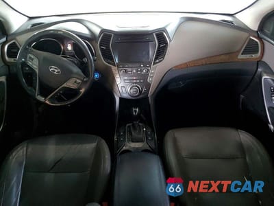Zdjęcie 8 z 13 samochodu: 2017 HYUNDAI SANTA FE LIMITED ULTIMATE VIN:KM8SR4HF4HU218182 - miniatura