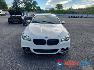 Piąte zdjęcie samochodu w środku: 2016 BMW 535 I VIN:WBA5B1C51GG133846 - miniatura