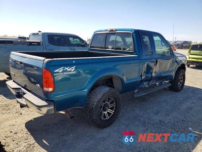 Trzecie zdjęcie samochodu z tyłu: 2001 FORD F250 SUPER DUTY VIN:1FTNX21L51ED18061 - miniatura