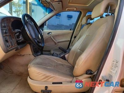 Zdjęcie 7 z 12 samochodu: 1999 SAAB 9-5 SE VIN:YS3EF48E3X3032566 - miniatura