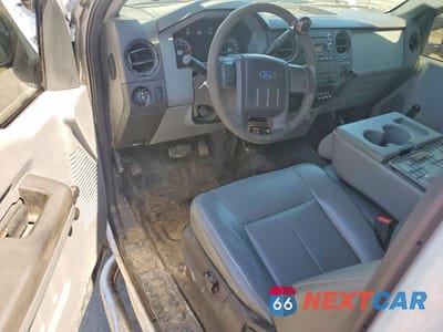 Zdjęcie 8 z 12 samochodu: 2013 FORD F250 SUPER DUTY VIN:1FTBF2B60DEA29074 - miniatura