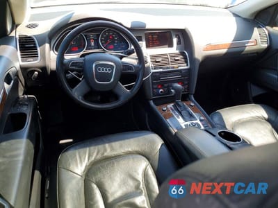 Zdjęcie 8 z 12 samochodu: 2010 AUDI Q7 PREMIUM PLUS VIN:WA1LMAFE8AD008457 - miniatura