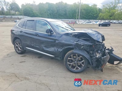 Czwarte zdjęcie samochodu z boku: 2022 BMW X3 XDRIVE30I VIN:5UX53DP03N9L80222 - miniatura